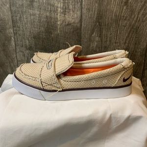 Nike Women's Cream Loafers, Size 6.5
